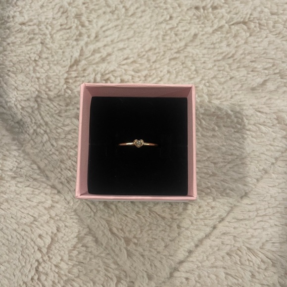 Pandora Radiant Heart Ring - Picture 2 of 2